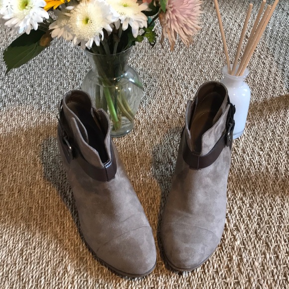 Ankle boots - Picture 4 of 7